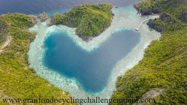 5 Tempat Wisata Alam Pemandangan Terindah di Indonesia